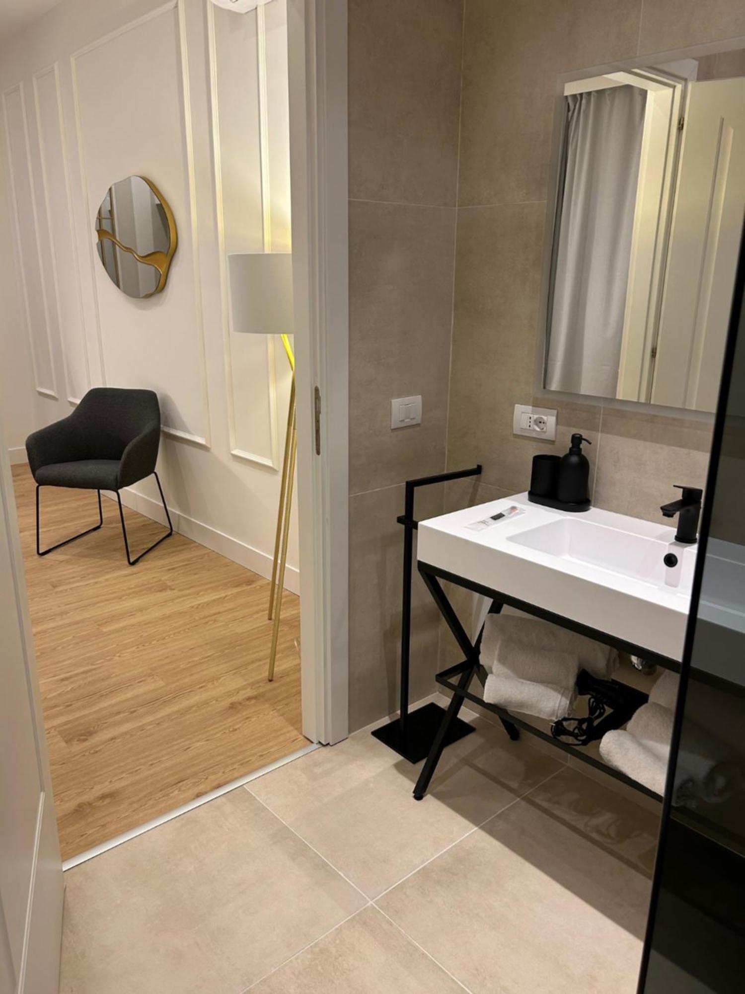 Gasthuis Casa Lounge Costituzione *
